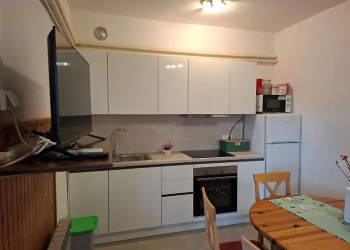 Marita - One Bedroom * 科尔丘拉