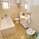 Marita - One Bedroom דירה