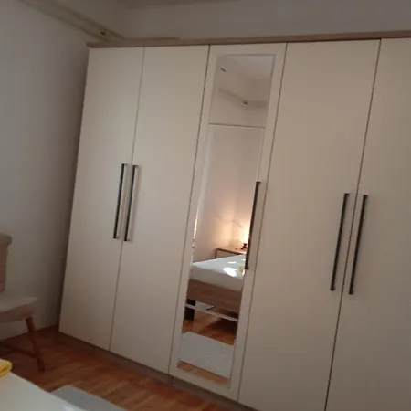 Marita - One Bedroom شقة