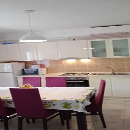 Marita - One Bedroom Apartment Korcula Town