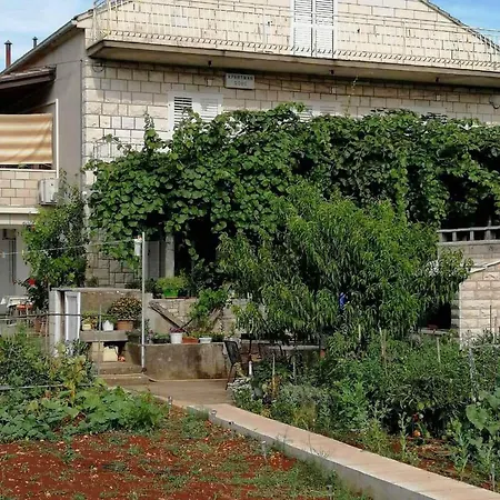 Marita - One Bedroom Daire *