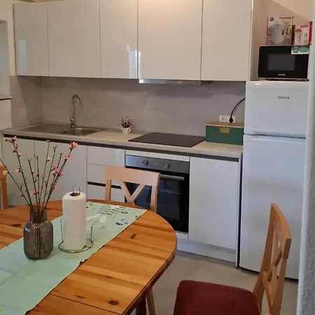 Marita - One Bedroom Apartment